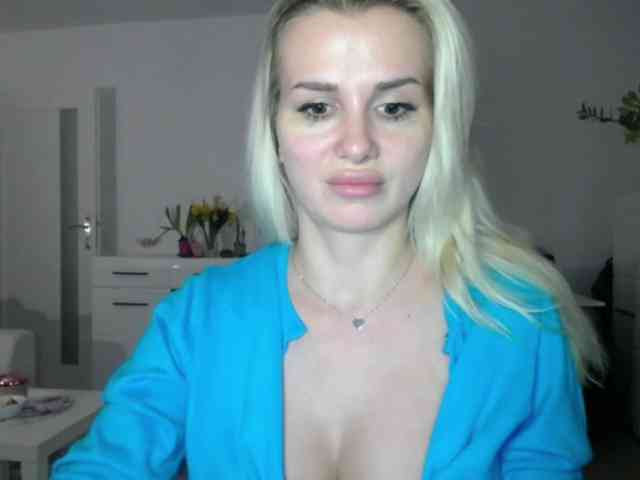 CorneliaSweet webcam