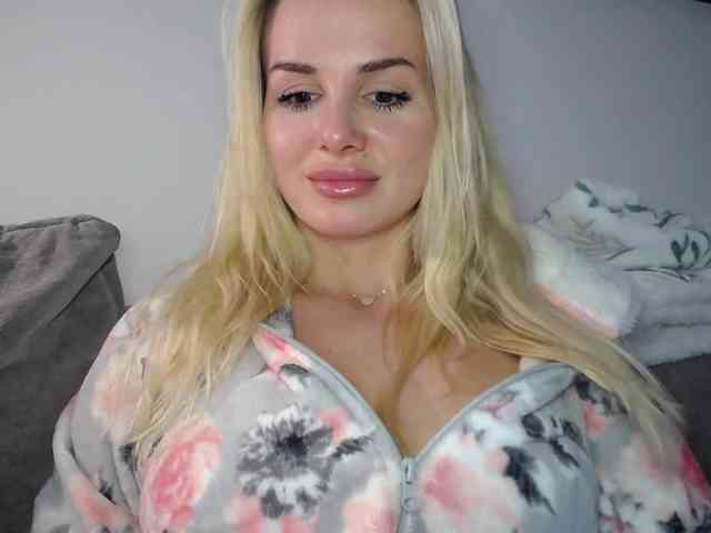 CorneliaSweet webcam