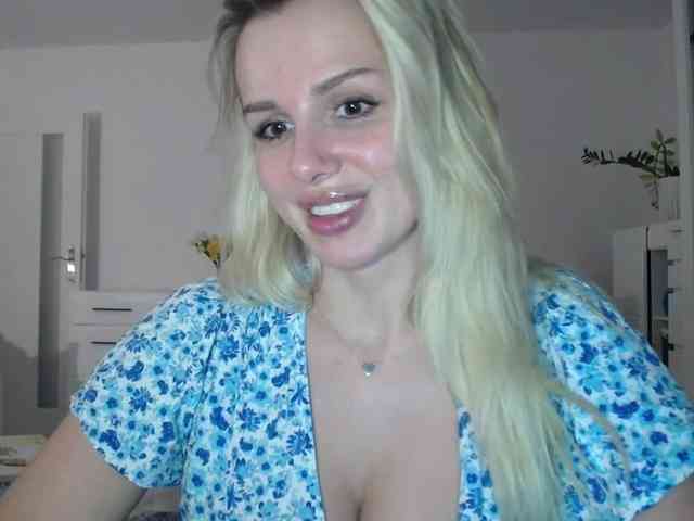 CorneliaSweet webcam