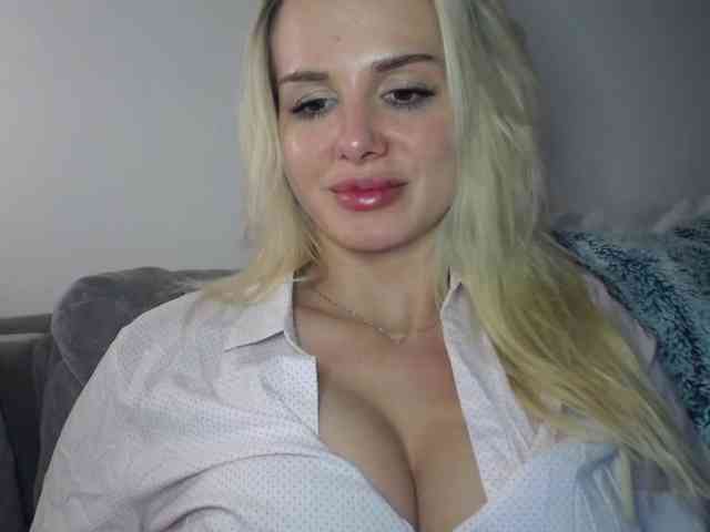 CorneliaSweet webcam