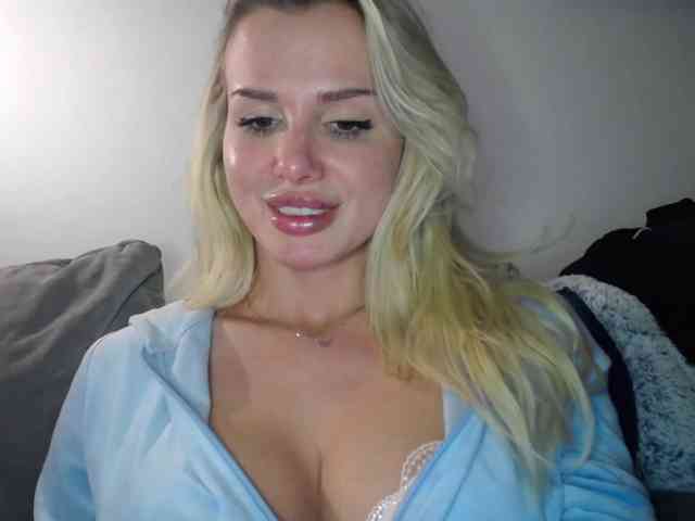 CorneliaSweet webcam