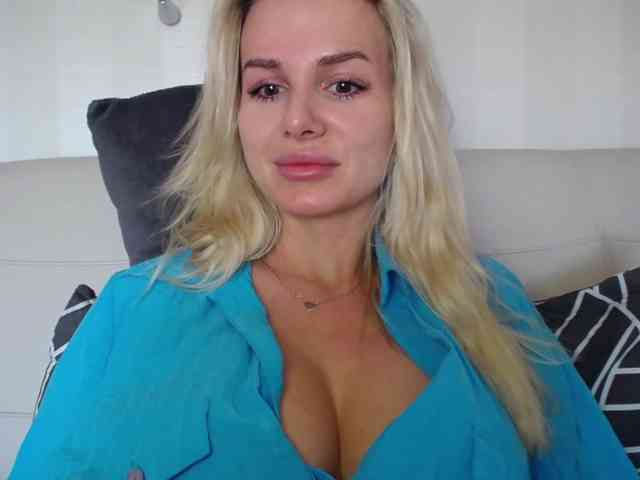 CorneliaSweet webcam