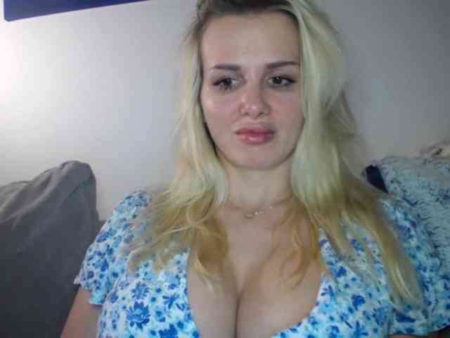 CorneliaSweet webcam