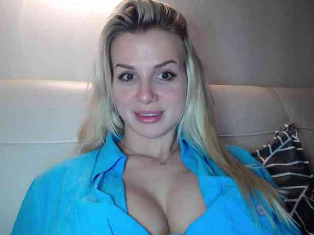 CorneliaSweet webcam