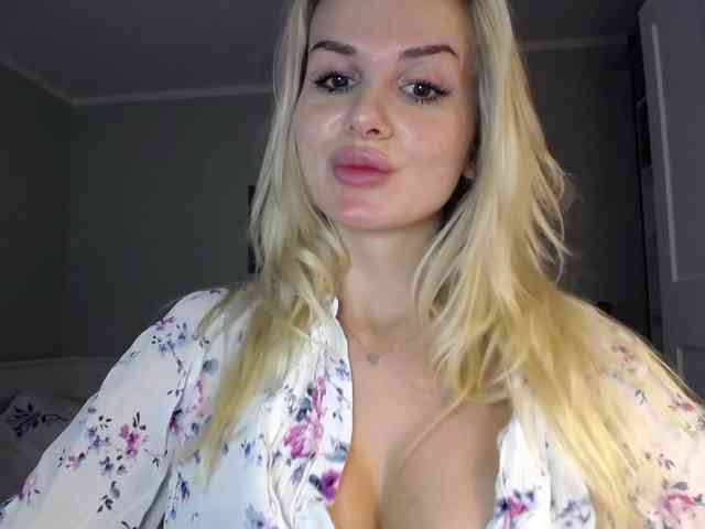 CorneliaSweet webcam