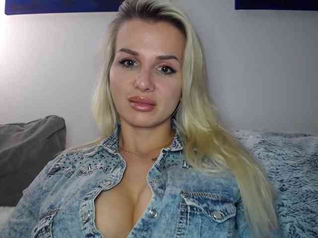 CorneliaSweet webcam