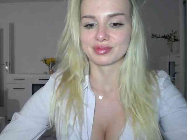 CorneliaSweet webcam