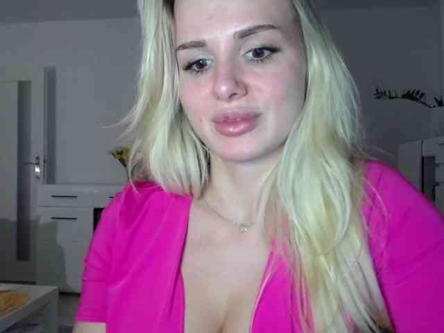 CorneliaSweet webcam