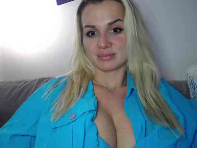 CorneliaSweet webcam