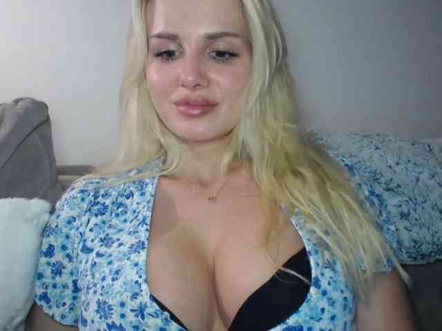 CorneliaSweet webcam