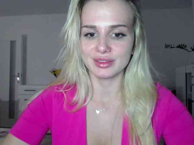 CorneliaSweet webcam