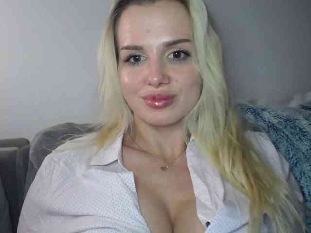 CorneliaSweet webcam