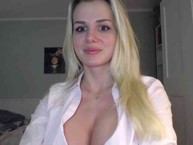 CorneliaSweet webcam