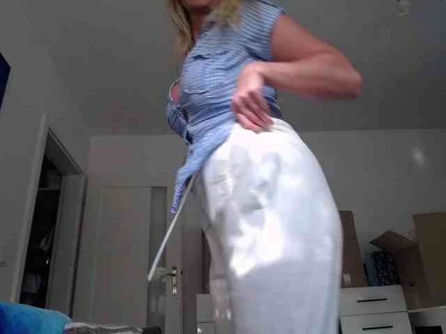 CorneliaSweet webcam