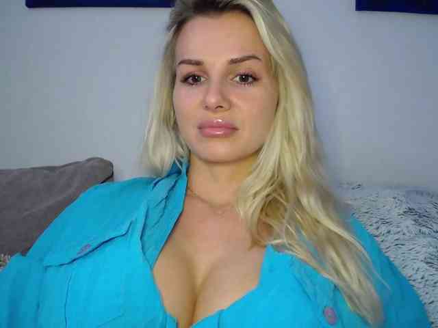 CorneliaSweet webcam