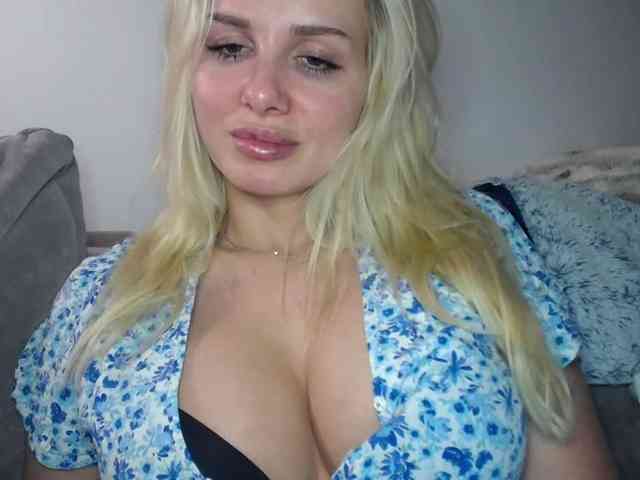 CorneliaSweet webcam