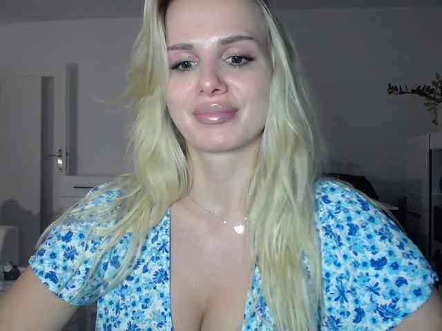 CorneliaSweet webcam