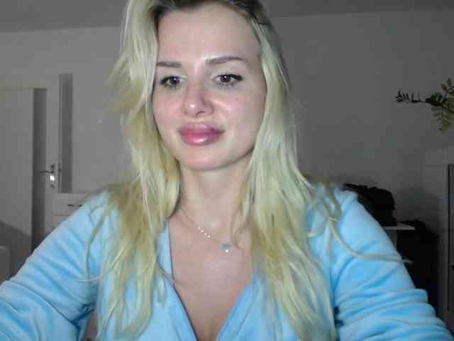 CorneliaSweet webcam