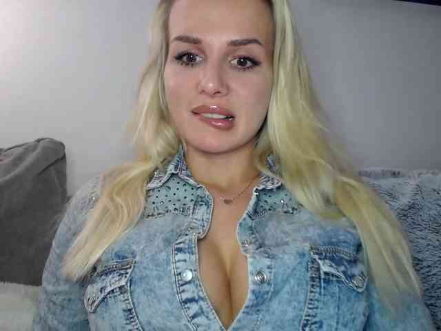 CorneliaSweet webcam