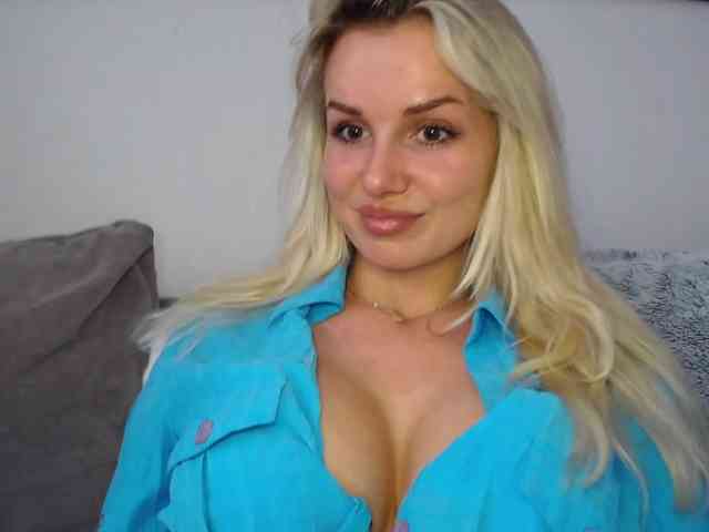 CorneliaSweet webcam