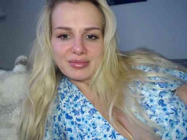 CorneliaSweet webcam