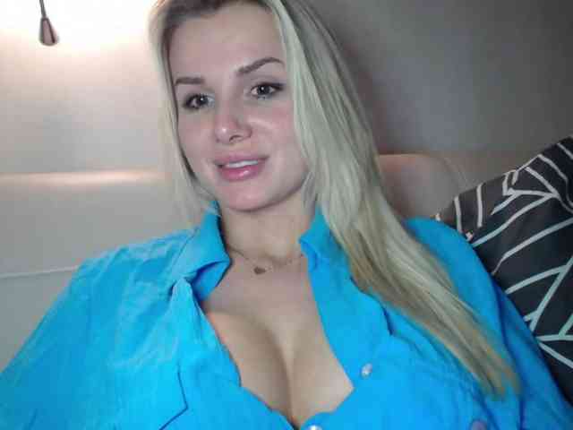 CorneliaSweet webcam