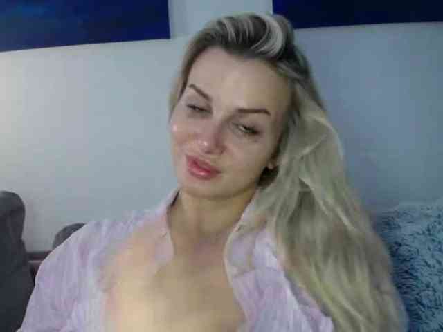 CorneliaSweet webcam