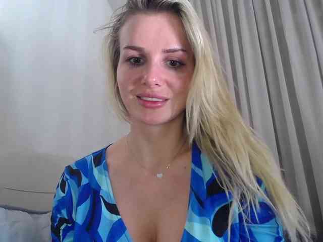 CorneliaSweet webcam