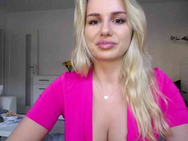 CorneliaSweet webcam