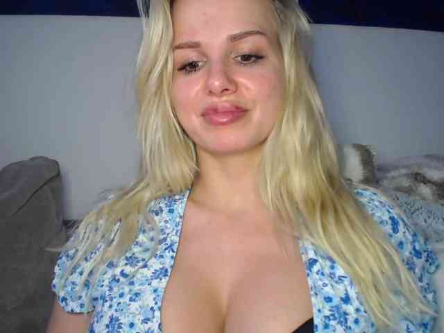 CorneliaSweet webcam