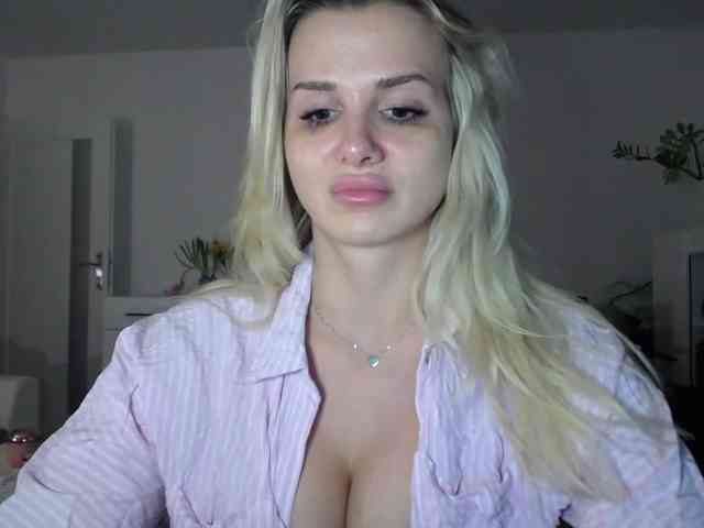 CorneliaSweet webcam