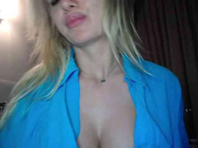 CorneliaSweet webcam