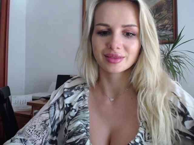 CorneliaSweet webcam