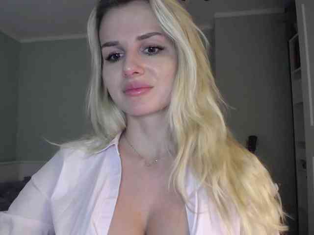 CorneliaSweet webcam