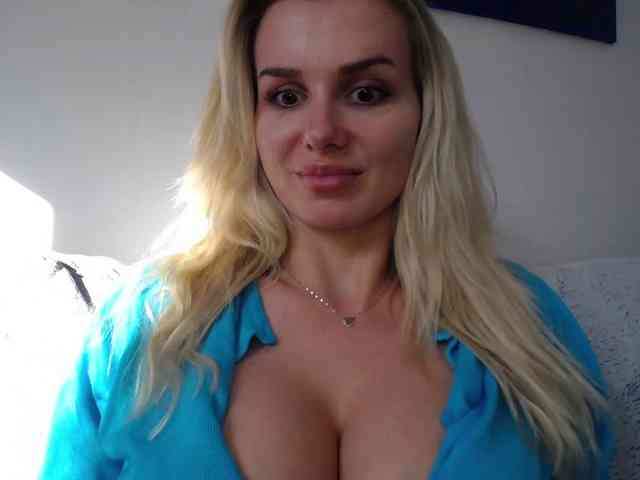 CorneliaSweet webcam