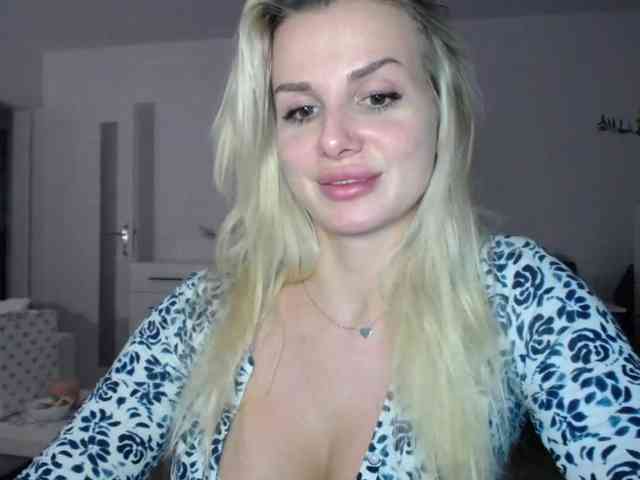 CorneliaSweet webcam