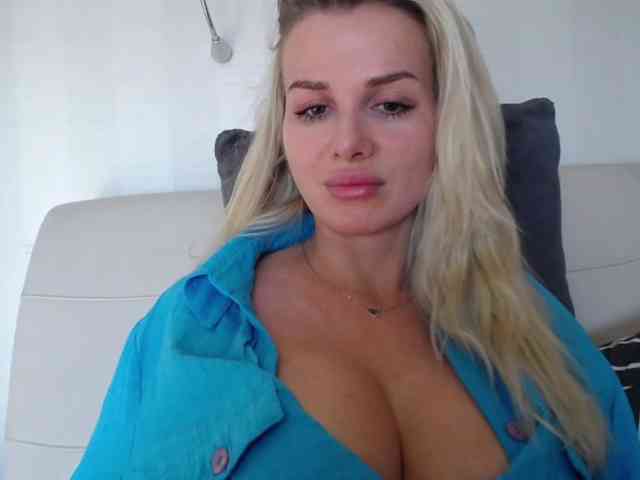 CorneliaSweet webcam