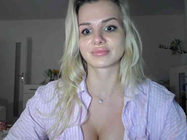 CorneliaSweet webcam