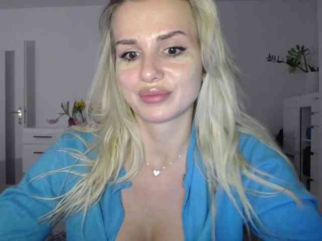 CorneliaSweet webcam