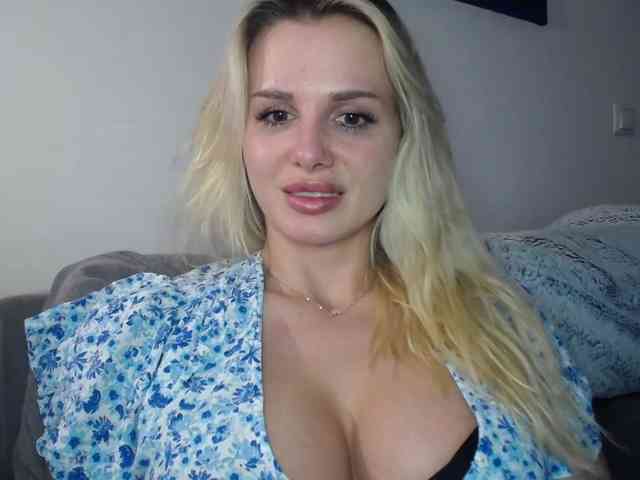 CorneliaSweet webcam