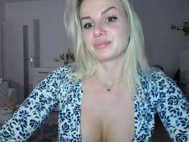 CorneliaSweet webcam