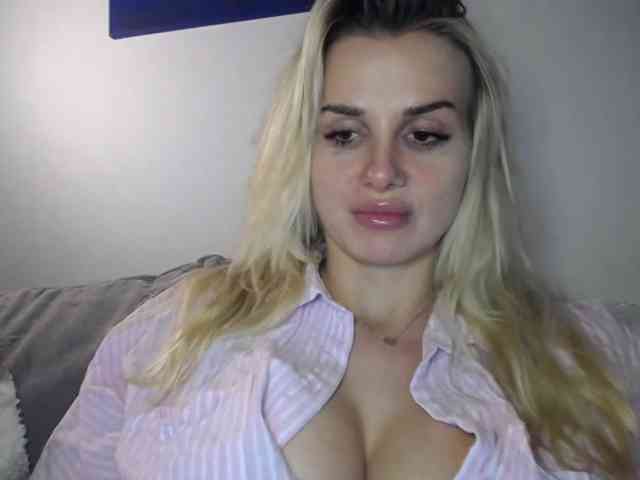 CorneliaSweet webcam