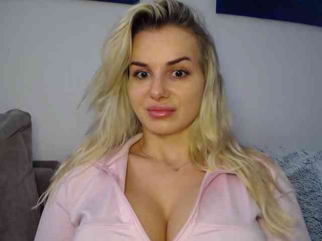 CorneliaSweet webcam