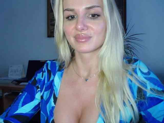 CorneliaSweet webcam