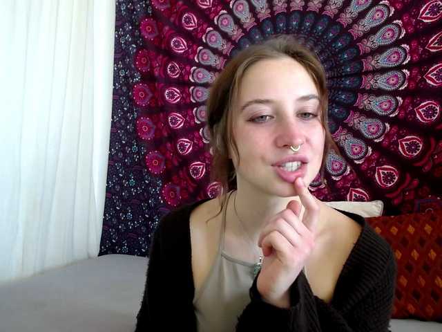 AdalynFlirt's BongaCams show and profile