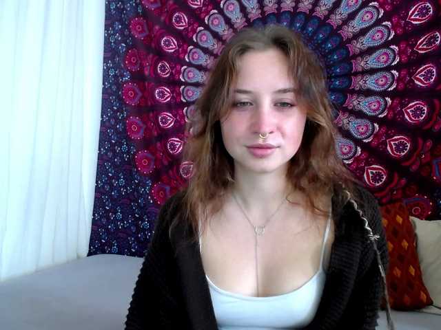 AdalynFlirt's BongaCams show and profile