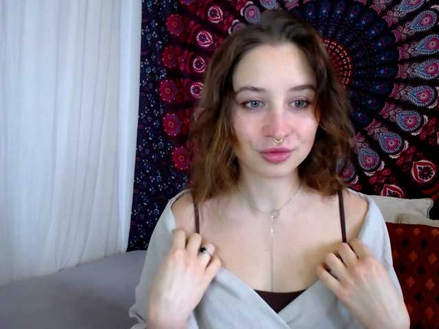 AdalynFlirt's BongaCams show and profile