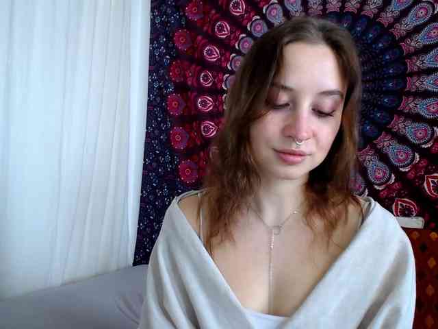 AdalynFlirt webcam