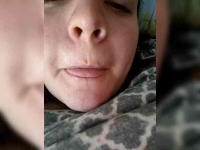 annetshik2013 webcam