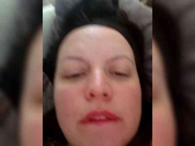 annetshik2013 webcam